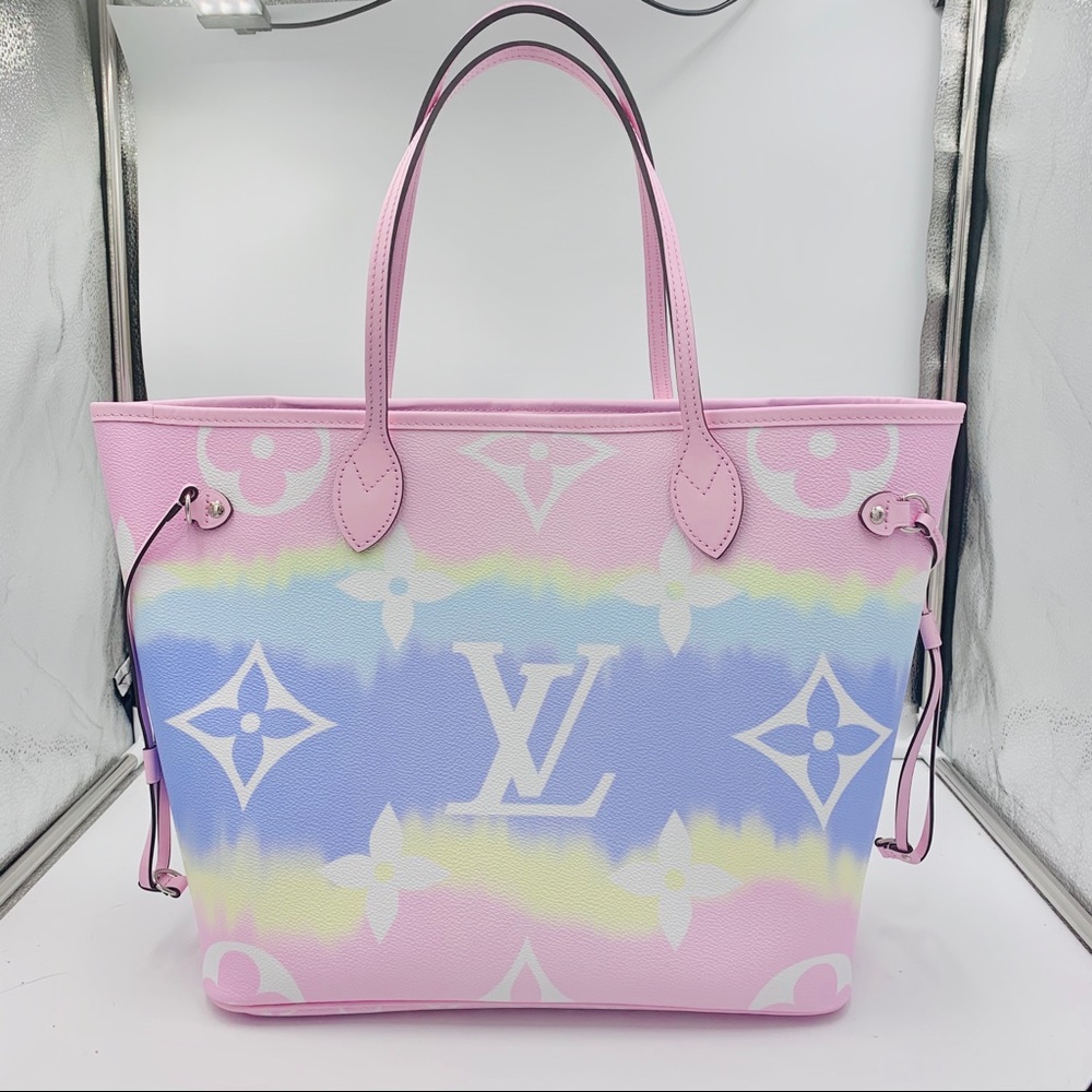 Louis Vuitton Escale Neverfull MM